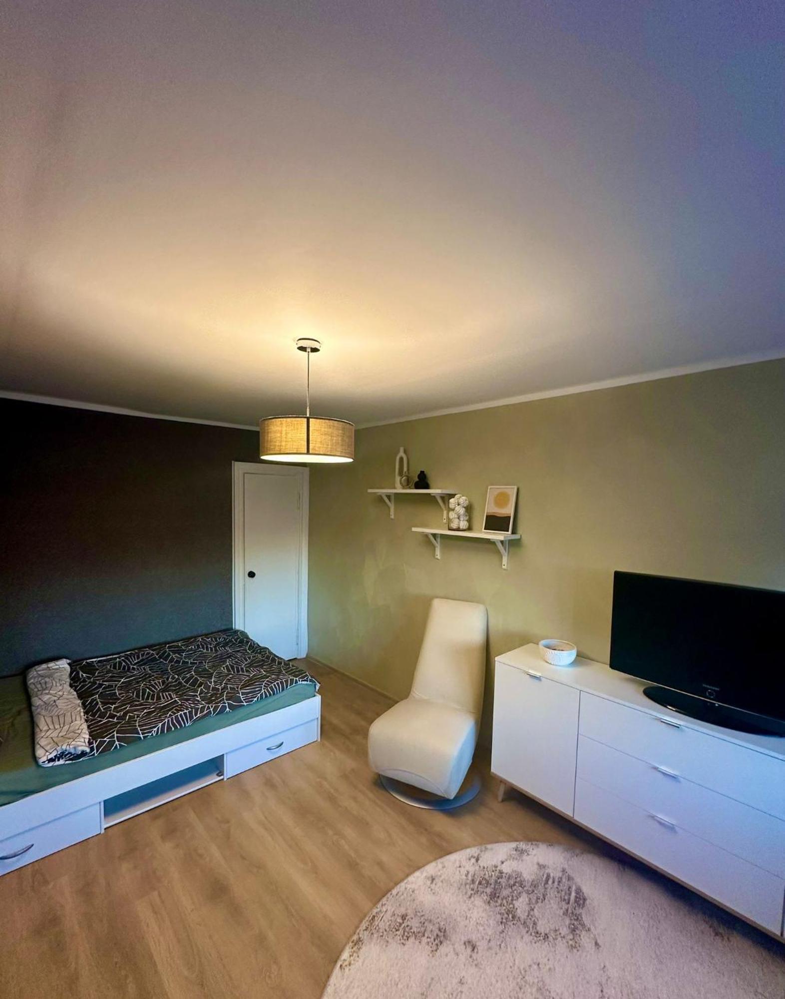 Sunny Apartment, 7 Min With Tram To The Old Town Tallinn Exterior photo
